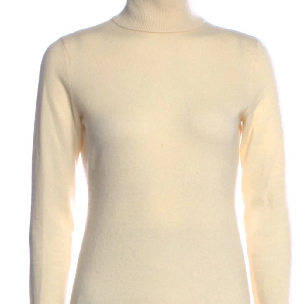 Ralph Lauren 100% Cashmere cream turtleneck.